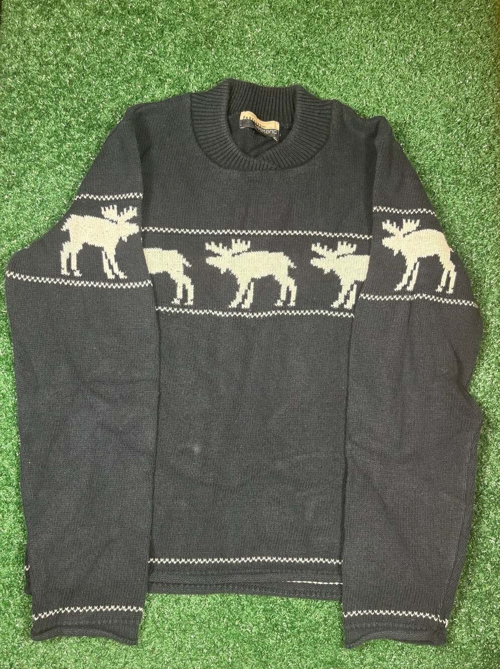Park Avenue Weekend Moose Sweater Black